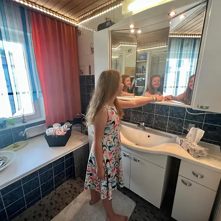 Haus Gruber - Valentina & Gabriel In Der Waldheimat Apartmán
